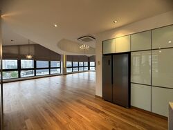 Grange Road (D10), Condominium #480619451
